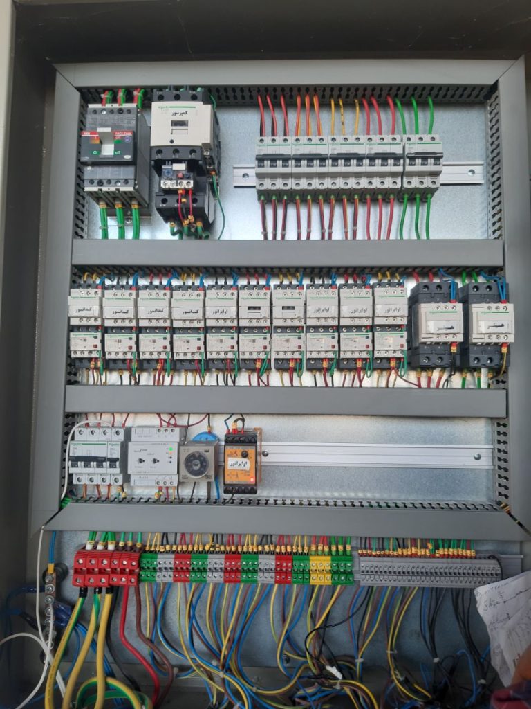 آموزش برق صنعتی و plc در ساری | دوره عملی از صفر تا پیشرفته